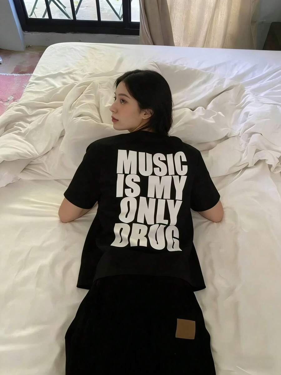 Zhou Meiling Dirección 1pc Camiseta de con Estampado de Letras de Música, Camiseta Holgada Casual de Manga Corta para Primavera Verano, Moda Minimalista, el Mejor Regalo para las Vacaciones - Negro - Ver 1