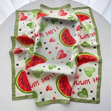 1件女款優雅/復古時尚印花仿絲方巾/緞面方巾，可用作頭巾、圍巾、披肩等，輕盈舒適，適合日常穿著及春、夏、秋季出遊，也是母親節、婦女節的理想禮物選擇 - 綠色 - 查看 2