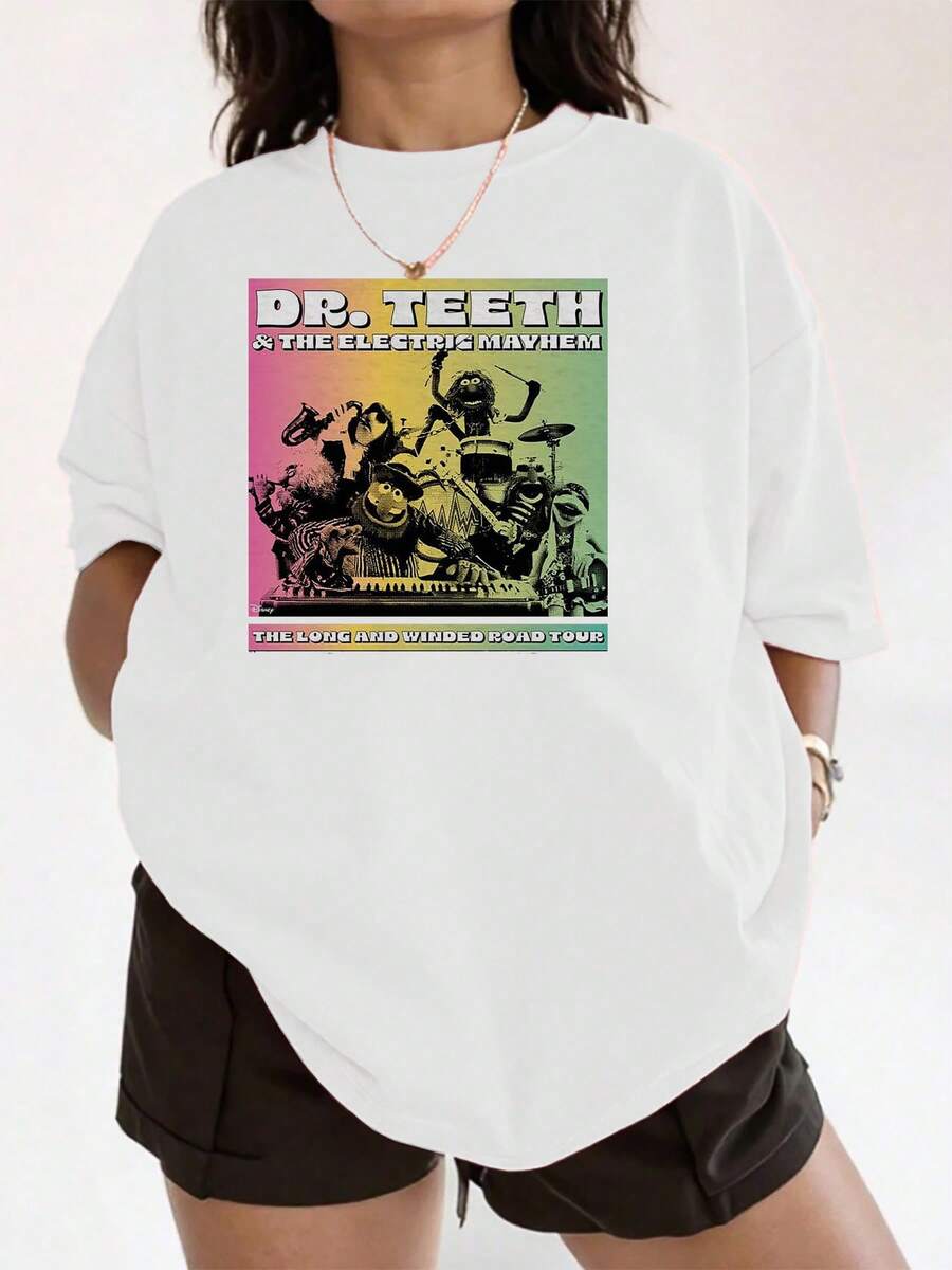 Colorful Graphic Showing A Band Of Cartoon Characters Playing Instruments Symbolizing Joy And Musical Spirit With A Vibrant Gradient Background. Casual And Comfortable Women's T-Shirt For Everyday Wear - 白色 - 查看 1