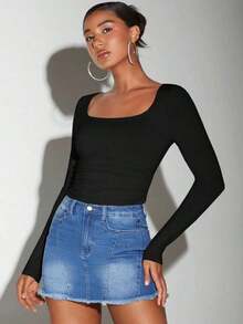 Camiseta crop de cuello cuadrado fruncido lateral - Negro - Ver 4