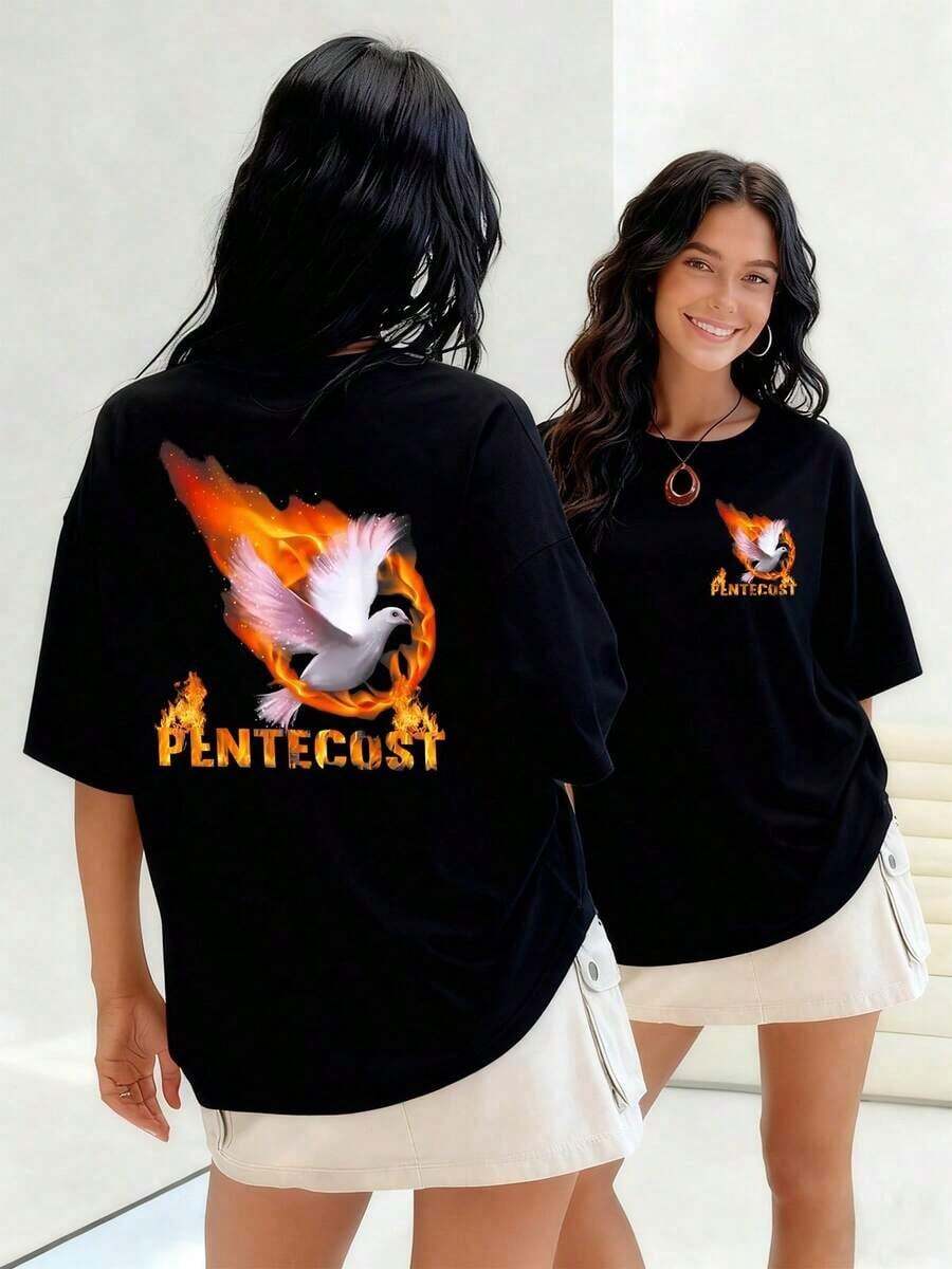 Paloma blanca en vuelo rodeada de llamas simbolizando paz y espíritu transformador en celebración de Pentecostés camiseta para mujer 100% algodón100% Cotton - Negro - Ver 1