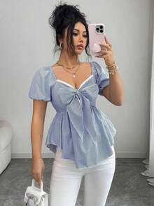 Nueva llegada Blusa casual de uso diario para mujer con diseño minimalista, cuello cuadrado, lazo en la cintura y rayas azul francés y blancas - Azul y blanco - Ver 4