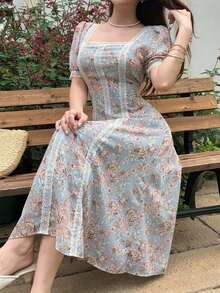Vestido de verano de longitud media con cuello cuadrado, mangas de pétalo y estampado floral diminuto - Multicolor - Ver 4
