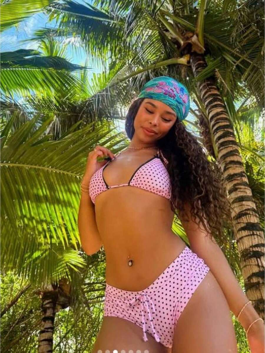Set de Bikini para Mujer con Lunares, Top Triangular Halter y Braguita Corta, Detalle de Lazo y Cordón, Ajustado para Playa y Vacaciones de Verano - Rosa - Ver 1