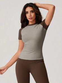 1 pieza Camiseta deportiva de manga corta de ajuste ceñido y minimalista para mujer, ideal para el verano - Café integral 2 - Ver 6
