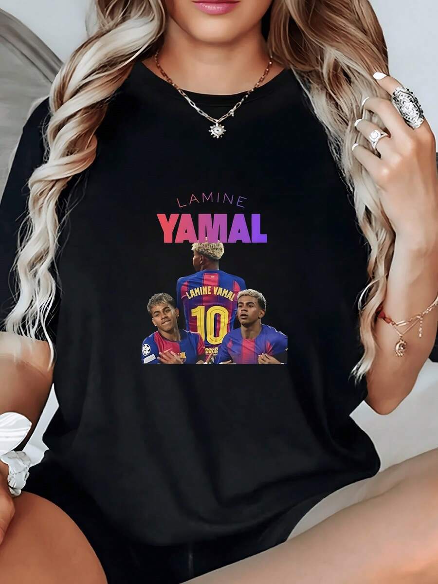 Inspired Players Showcasing Passion And Teamwork With Number 10 And Vibrant Energy In Red And Blue Tones. Women's Casual T-Shirt, Modern And Comfortable For Everyday Wear. - 黑色 - 查看 1
