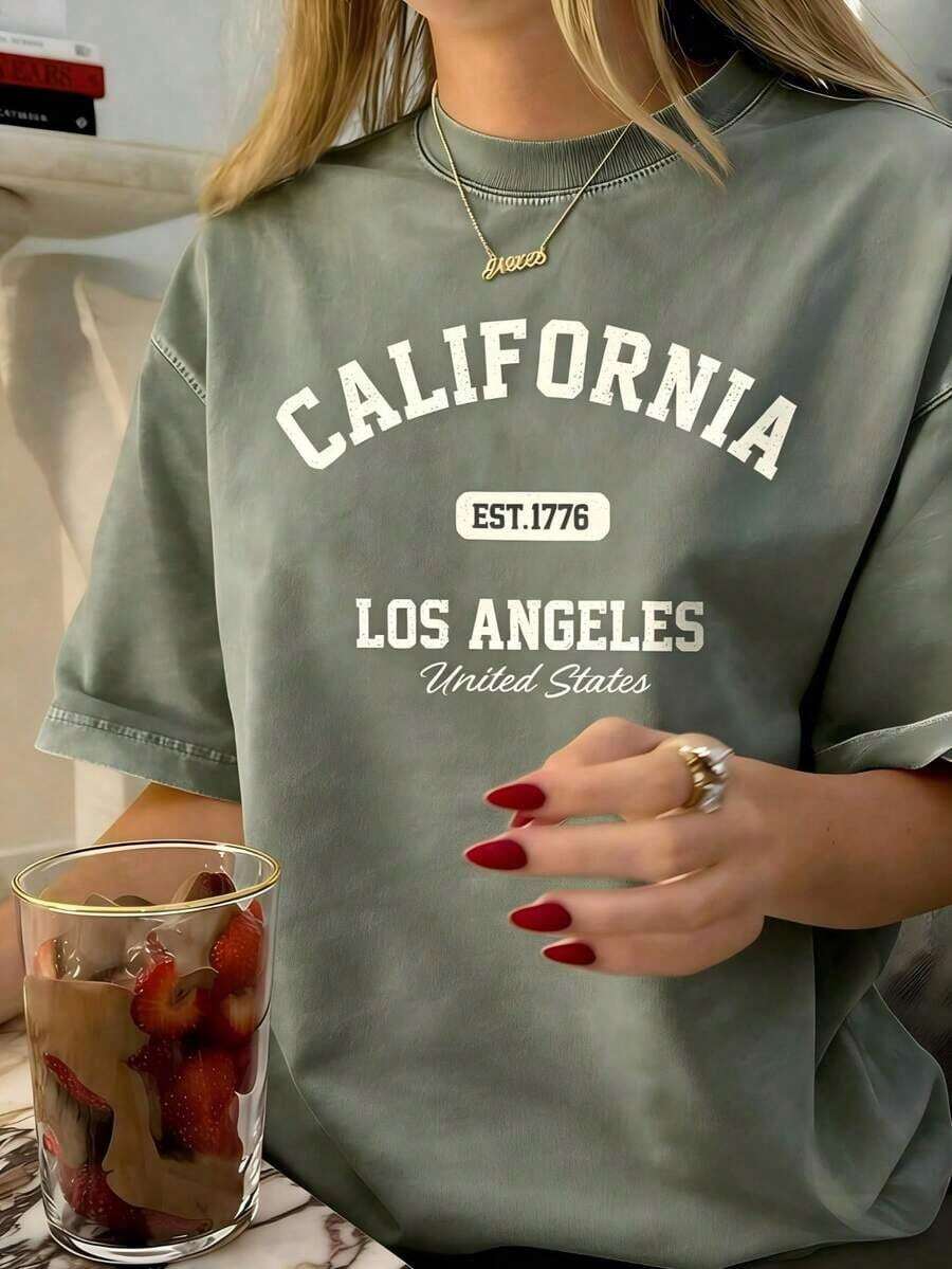 Women's Vintage Graphic T-Shirt With California Los Angeles Design - Casual Crew Neck, Short Sleeve, Cotton, Machine Washable, EST 1776 Print2025 - 軍綠色 - 查看 1