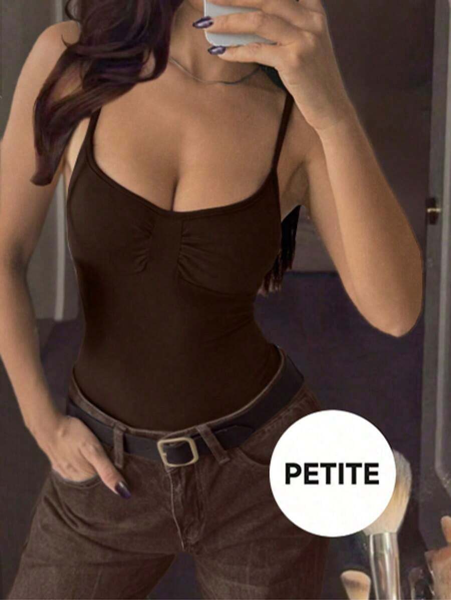 Mono de verano de unicolor minimalista y elegante con pliegues para mujer de talla pequeña - Café integral - Ver 1