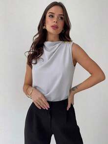 Camisa de oficina blanca sin mangas con cuello plisado asimétrico y botones metálicos, elegante y versátil para el uso diario, primavera/verano - Gris Claro - Ver 3