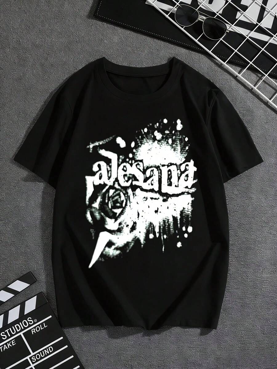 Alesana Printed T-Shirts For Men And Women, Soft And Machine Washable, Essential Tees For Casual Wear In All Seasons, High-Quality Print, Perfect Gift For Urban Style Enthusiasts, Fans, And Friends. With A Crisp, Streamlined Cut, This Garment Creates A Clean And Vibrant Look. Its Relaxed Yet Flattering Silhouette Suits All Body Types, Offering A Style That Is Both Casual And With A Touch Of Elegance. - 黑色 - 查看 1