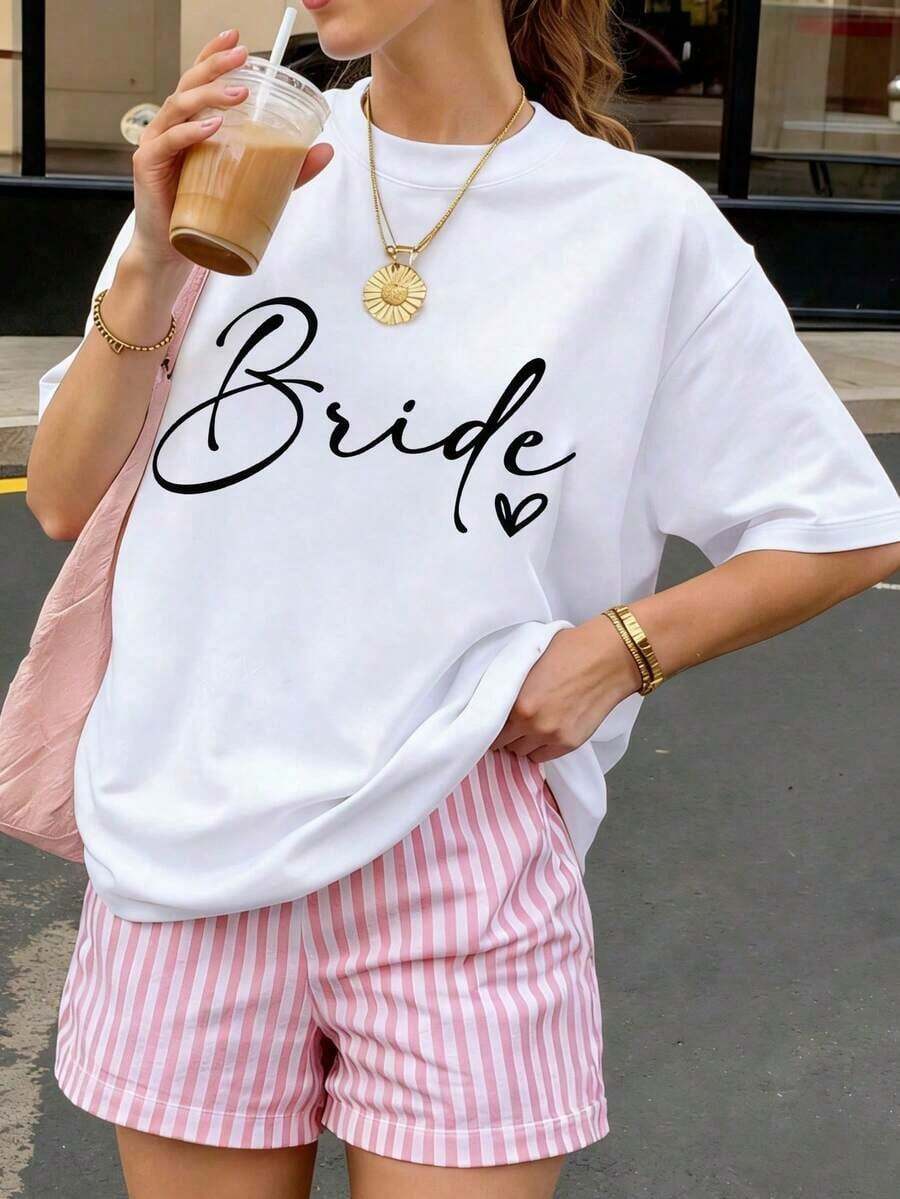 Camiseta de manga corta para mujer, de verano, con cuello redondo, con estampado de diseño inglés nupcial, adecuada para temas de boda, playa, estilo urbano, uso diario, trabajo, fiestas de oficina, salidas, carnavales, festivales de música, Día de San Valentín, fiestas y otras ocasiones. Exquisita camisa para mujer, ropa de vacaciones para mujer. Elegante atuendo de oficina, top lindo, ropa de vacaciones para mujer, vestido para citas nocturnas, camisa elegante para mujer, ropa casual de verano, ropa de vacaciones para mujer. Blanca, 100% algodón. - Blanco - Ver 1
