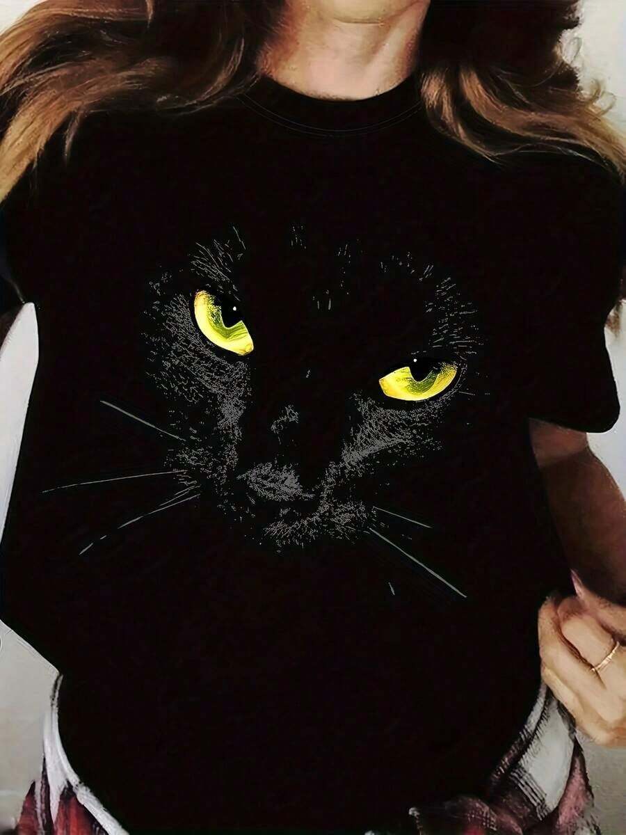 100% Cotton. Unique Y2K Design T-Shirt With A Striking Black Cat Print And Vibrant Yellow Eyes, Highlighting Your Bold Style. Ideal For Fashion Lovers And Urban Culture Enthusiasts, Add A Special Touch To Your Clothing Collection. Now Available In Mexico. - 黑色 - 查看 1