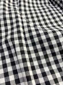 Elegante falda maxi de cuadros blanco y negro de talle alto para ir al trabajo - Falda plisada con vuelo y bajo en A, elegante para primavera y verano. Falda maxi de cuadros blanco y negro de talle alto con diseño plisado y vuelo, versátil para primavera y verano. Falda maxi de cuadros blanco y negro de talle alto con pliegues y bajo en A, elegante y práctica para el día a día en primavera y verano. - Negro - Ver 5