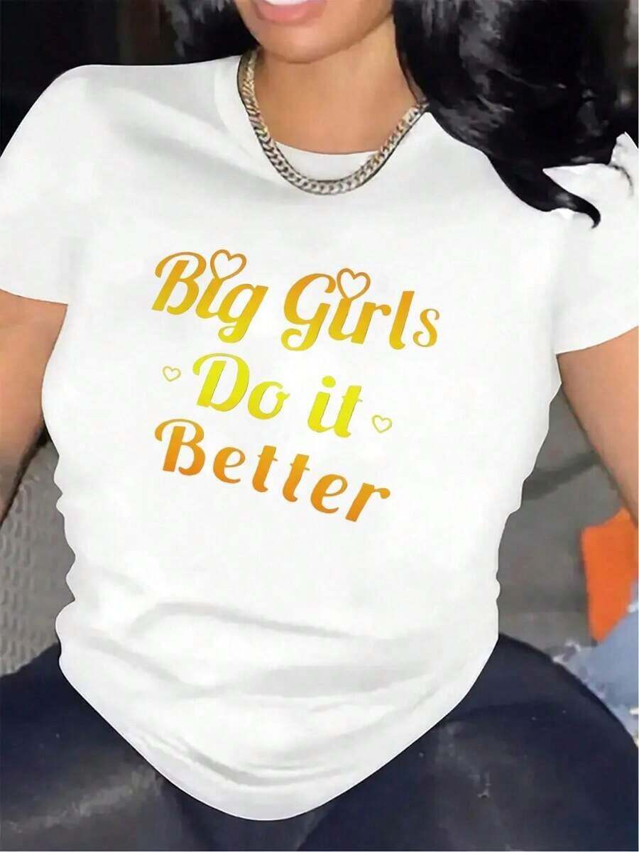 Camiseta de Talla Grande para Mujer con el Eslógan "Big Do It Better" - Estampado Dorado y Negro, Manga Corta, Cuello Redondo, Poliéster Ligero y Elástico, Top Casual de Impacto para Mujeres con Curvas, Ropa Casual Empoderadorablusas para mujer>camisa - Blanco - Ver 1