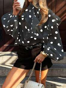Blusa casual y sexy con estampado de corazón, contraste de color, botones delanteros y volantes/flecos en el bajo para uso en casa y vacaciones - Negro - Ver 8