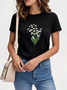Women's Graphic Holiday T-Shirt - Lily Of The Valley Print Crew Neck T-Shirt, Non-See-Through, Everyday Wear, Machine Washable, Suitable For Office, Vacation, Gift (Casual Style For All Seasons), Comfortable Fit, Lightweight Short Sleeve Top, Stylish, Women's Office Wear, 100% Cotton, Retro Summer Holiday Fun Print T-Shirt In Plus Sizes - 黑色 - 查看 1