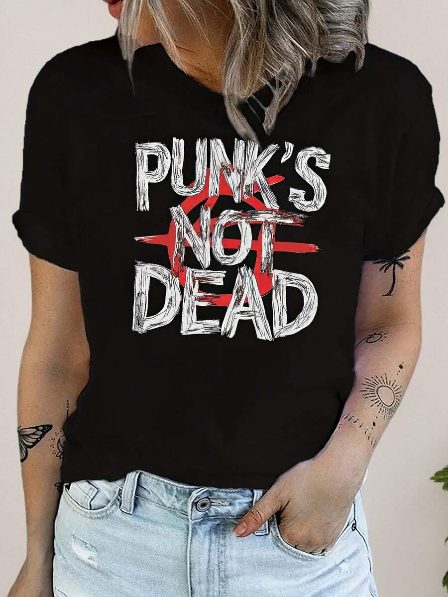 Camiseta Gráfica "El Punk No Está Muerto" para Mujer - Top Casual de Manga Corta y Cuello Redondo en Negro, con llamativos detalles en rojo y blanco, perfecta para el verano y la primavera, ropa de estilo punk rock.| Ropa de estilo rock| Diseño de texto de moda, camiseta punk, blusas para mujer, camisas de mujer, tops, blusa, top, camisas - Negro - Ver 1
