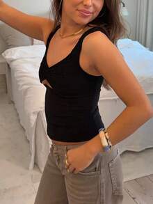 Solid Color Cutout Form Fitting Tank Top For Women Sleeveless V Neck Textured Bodycon Cami - Black - View 4