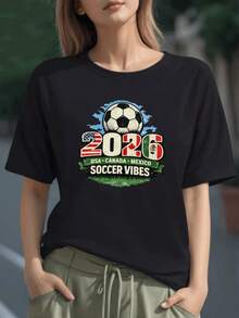 Balón junto al número 2026 con banderas de Estados Unidos Canadá y México que celebra la unión futbolística norteamericana y el entusiasmo por la próxima copa mundial camiseta para mujer 100% algodón - Negro - Ver 6