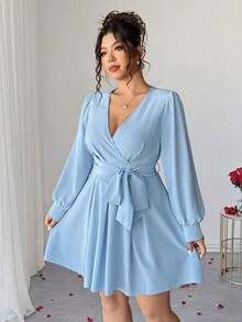 Vestido elegante de manga larga con cuello en V, cintura con lazo y falda acampanada para mujer de talla grande - Azul - Ver 6