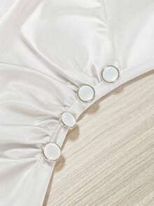 de verano elegante para mujer con cuello en V, mangas cortas y drapeado, unicolor, top de satén blanco para fiestas, salidas a la playa y eventos - Blanco - Ver 5