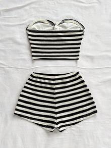 Set de 2 piezas para mujer compuesto por top bandeau texturizado a rayas rojas y blancas y pantalones cortos casuales, adecuado para citas, fiestas y vacaciones en la playa - Blanco y Negro - Ver 2