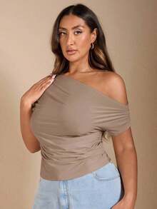 Camiseta negra de manga corta con hombro asimétrico para mujer de talla grande, ideal para verano, vacaciones en la playa, festivales de música country, fiestas, vacaciones, conciertos, fiestas de carnaval, festivales, top amarillo mantequilla, - Camel - Ver 3