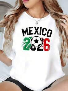 Símbolo patriótico que celebra la fuerza y orgullo de México con colores vibrantes verde blanco y rojo fusionados en un número lleno de energía y pasión camiseta de mujer casual moderna para uso diario - Negro - Ver 6