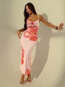 Vestido con tirantes de escote bajo y estampado floral rosa para estilizar la figura de mujer.Conjunto elegante y sexy para las vacaciones de verano - Rosa - Ver 9