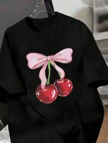 New 2026 Camiseta gráfica casual de cereza para mujer - Manga corta, cuello redondo, mezcla de poliéster suave, negro con lazo rosa y diseño de cerezas rojas, perfecta para ropa de verano, ropa de verano casual | Camiseta de cuello redondo | Ajuste cómodo Camiseta informal femenina con estampado de lazo y cereza holgada de cuello redondo y manga corta para primavera y verano - Negro - Ver 1