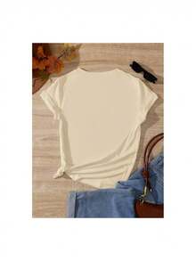 YOCASA Limited Edition Women's Casual Summer T-Shirt, Crew Neck, Fitted, Short Sleeve, With Oil Painting Print, Floral, Heart, Cherry, And Letter Motifs. Simple And Casual Fabric, Sporty Style, Perfect For Everyday Wear And A Valentine's Day Date. Lightweight Cotton. - 杏色 - 查看 4