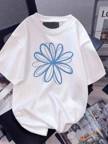 Women's Vintage Summer T-Shirt With A Round Neck And Short Sleeves. Soft And Comfortable, Casual And Versatile, It Exudes Youthful Vitality. Suitable For Various Occasions, Such As Back-To-School Season, The Start Of The School Year, Running, Casual Wear, Gatherings, And Parties. Loose And Stylish, It's Also Perfect For Outdoor Activities, Making It An Ideal Choice For Bohemian Summer Outfits. - 白色 - 查看 5