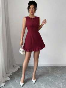 Nuevo vestido mini ajustado de mujer con cuello redondo, diseño de lazo, abertura lateral sin mangas, vestido de oficina, cita y fiesta, elegante y versátil con diseño de color block y volantes - Burdeos - Ver 6