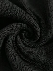 Conjunto casual y elegante de dos piezas para mujer: Conjunto de punto con suéter sin mangas de ajuste ceñido con bloqueo de color negro y blanco, cuello redondo, hombros estructurados, emparejado con shorts elásticos a la cintura a juego. Primavera-Verano - Blanco y Negro - Ver 11