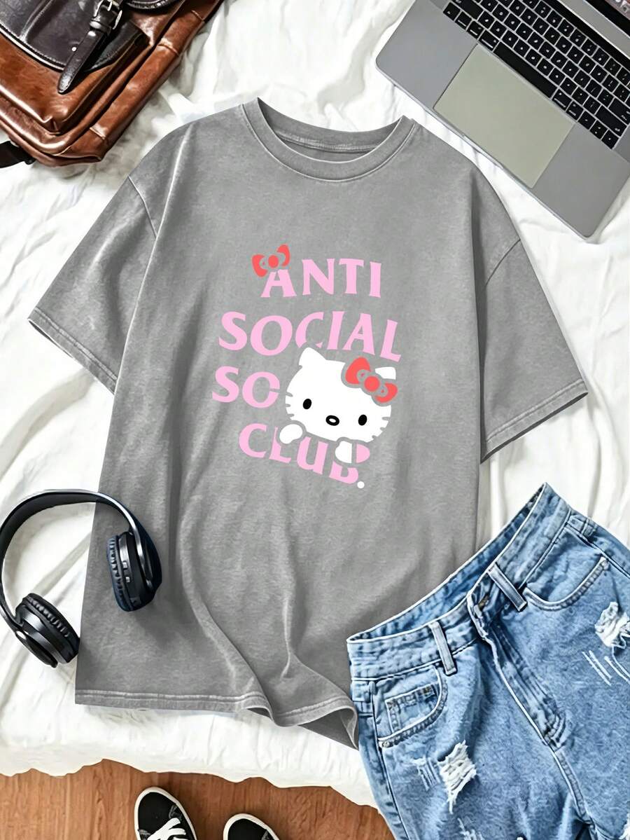 SANRIO Women's Cute Anti Social Club  Print T-Shirt Casual Round Neck Drop Shoulder Short Sleeve Pullover Top, Slight Stretch Fabric For Everyday Wear - 淺灰色 - 查看 1