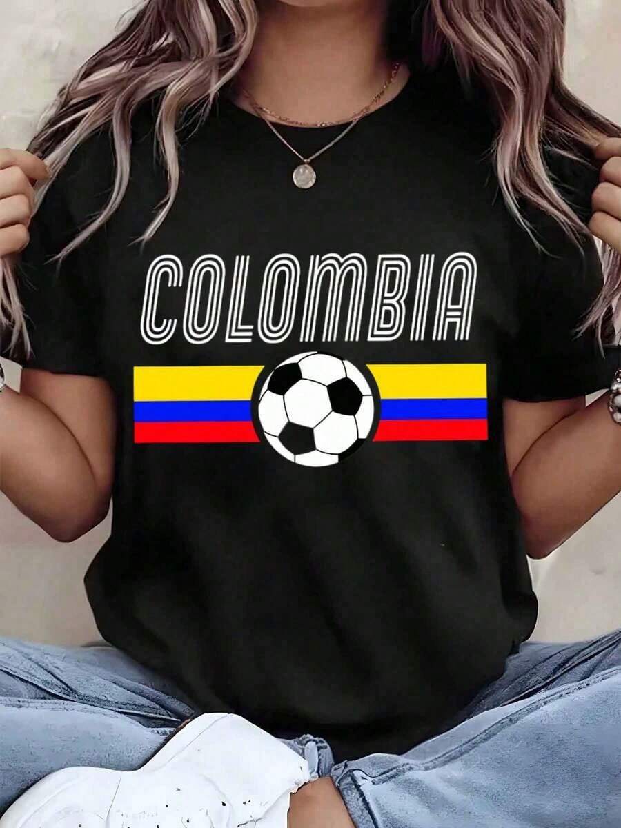 Soft, Breathable, And Lightweight For All-Day Comfort. Women's T-Shirt With A Colombian Flag And Soccer Ball Print, Crew Neck, Casual Summer Style, Ideal For A Gift, 220g. Classic Crew Neck With A Relaxed Fit That Flatters All Body Types And Is Easy To Pair With Jeans, Shorts, And Leggings. - 黑色 - 查看 1