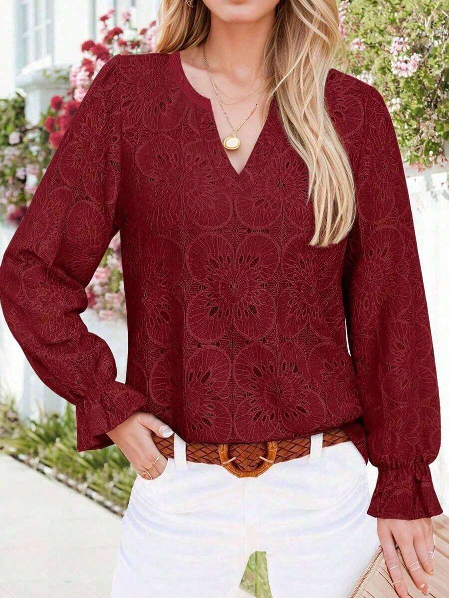 CheersLife Blusa de mujer con cuello en V, de encaje calado, forrada, elegante camisa de manga larga transparente, camisa bordada, de moda para vacaciones - Rojo - Ver 1