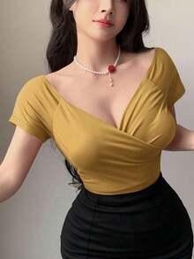 Camiseta de mujer de manga raglán con cuello de corazón de unicolor para salir - Mostaza Amarilla - Ver 1