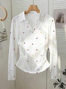 Camiseta blanca de manga larga para mujer con estampado de cerezas rojas dulces, cuello polo, cintura ajustada.Perfecta para el otoño.Nuevo estilo, camiseta de moda.Regalo para vacaciones, regalo para hermanos, regalo para hermana, regalo para mamá, regalo para el Día de la Madre.Informal, minimalista, top con estilo. - Blanco 5 - Ver 3