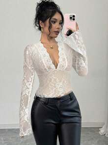 Blusa de encaje negro con cuello en V y mangas acampanadas con parche de encaje para mujer - Blanco - Ver 2