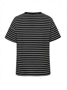Camiseta casual de mujer  de cuello redondo holgado, camiseta de manga corta de ajuste ceñido con parches a rayas minimalista, adecuada para primavera/verano, ideal para el Día de San Valentín - Gris Oscuro - Ver 4