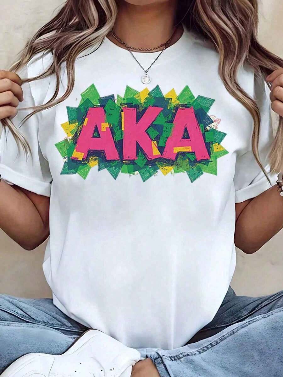 Designed For Modern, Stylish, And Comfortable Women. Women's T-Shirt With A Sisterhood Letter Print, Graphic Design, Crew Neck, Casual Wear, And A Great Gift For Sisters. Made From A 220g Cotton Blend, This Top Is Crafted From Premium Soft And Breathable Fabric, Designed For All-Day Comfort And Versatile Everyday Wear, Perfect For Casual Outings. - 白色 - 查看 1