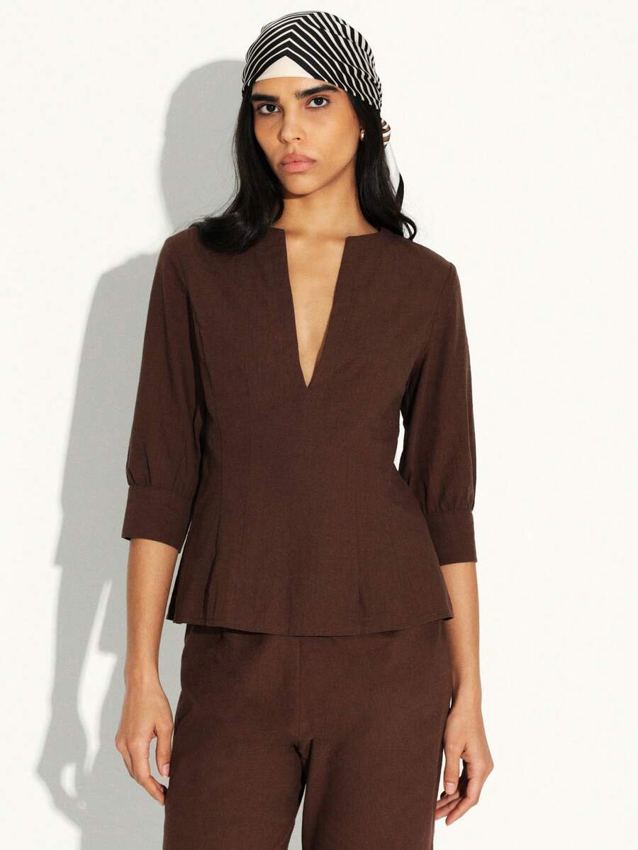 KSTM Áo kiểu peplum cổ chữ V sâu, tay lỡ, eo ôm, thích hợp cho trang phục công sở. - màu nâu - Xem 1