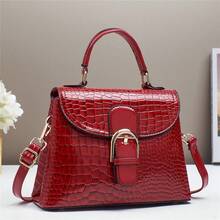 Fashionable Women's Handbag, Shoulder Bag, Simple And Casual Small Square Bag. - Red - View 2