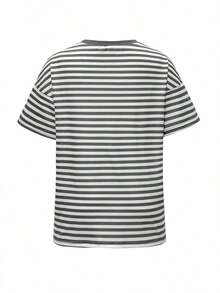 Camiseta casual de mujer  de cuello redondo holgado, camiseta de manga corta de ajuste ceñido con parches a rayas minimalista, adecuada para primavera/verano, ideal para el Día de San Valentín - rayas grises y blancas - Ver 4
