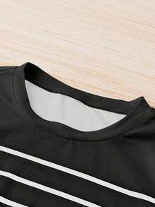 Camiseta casual de mujer a rayas, camisetas gráficas versátiles para mujer - Blanco y Negro 4 - Ver 4