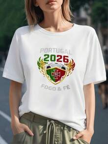 Escudo con cruz portuguesa y balón de fútbol rodeado de llamas verdes y rojas con la frase Fogo & Fé símbolo de pasión nacional y esperanza camiseta para mujer 100% algodón - Negro - Ver 6