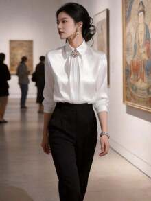Blusa de satén francés elegante de manga larga para mujer, decoración con botones de rhinestone, corte refinado digno y grácil, adecuada para negocios u ocasiones formales, color blanco para todas las estaciones - Blanco - Ver 4
