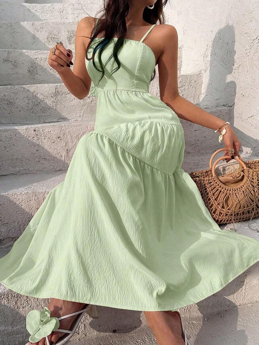 Vestido con escote de tubo plisado de tela texturizada color melocotón claro, con tirantes finos, cintura suelta, estilo relajado para vacaciones - Verde Niebla - Ver 1