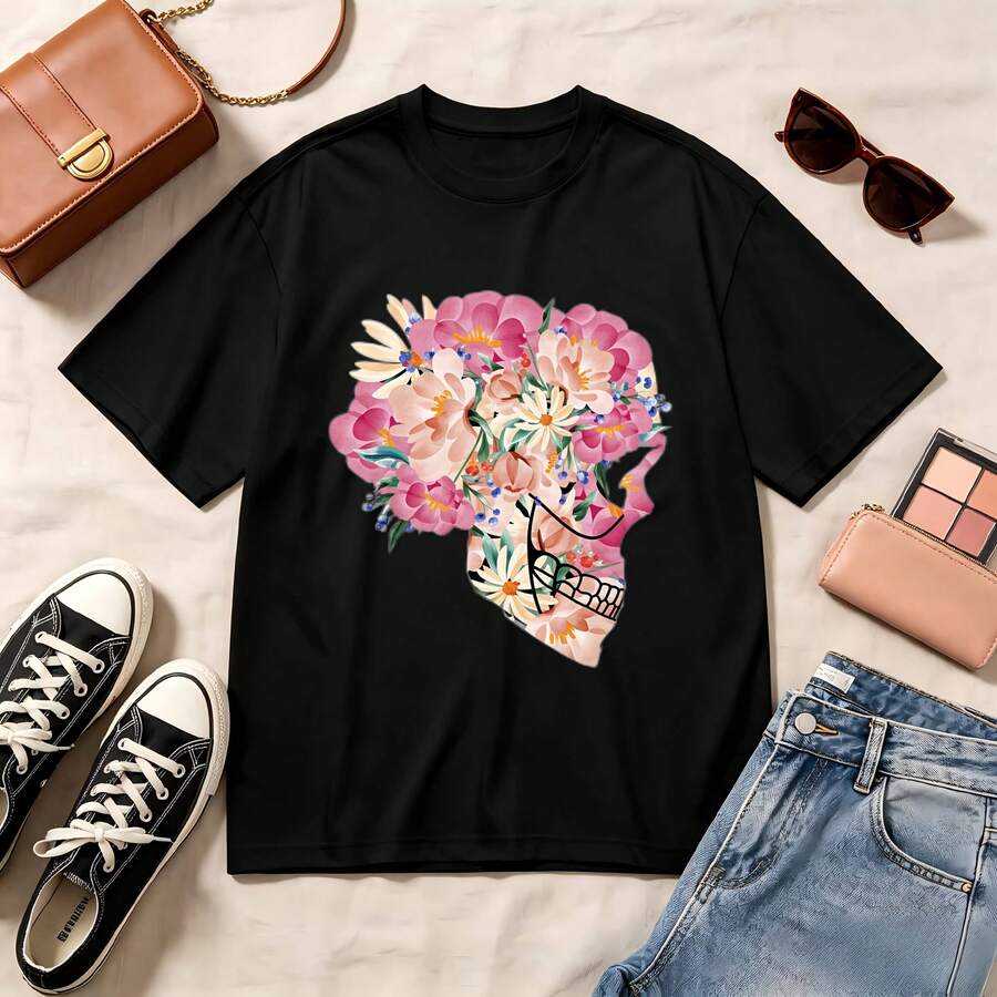 Retro Floral Skull, 100% Cotton, Oversized Soft Breathable, Casual Crewneck Short Sleeve Top, Summer Vibes, Edgy Aesthetic, Streetwear, Romantic, Flower Lovers - Negro - Ver 1